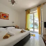 Apartman & Ja *